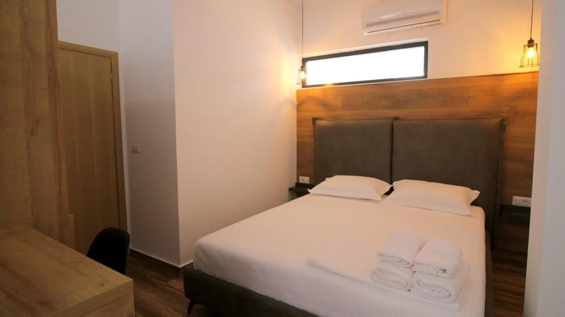 Ortus Rooms Sarande Hotel